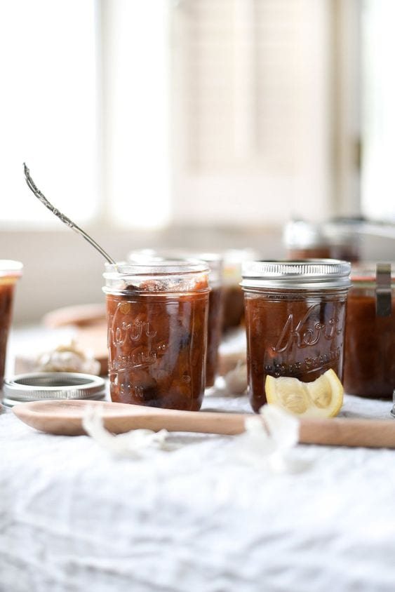 spiced pear chutney