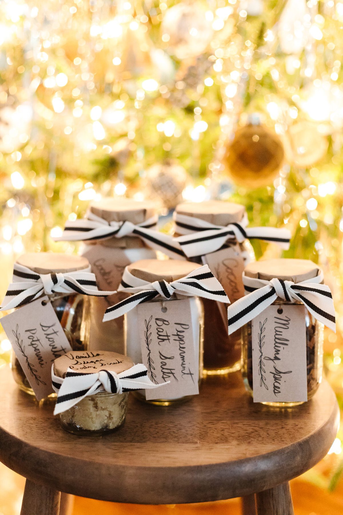 free gift idea - diy bath salts and body scrub