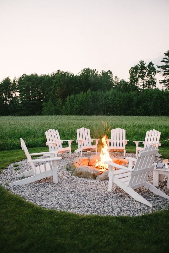 15 Gorgeous Fire Pit Decorating Ideas