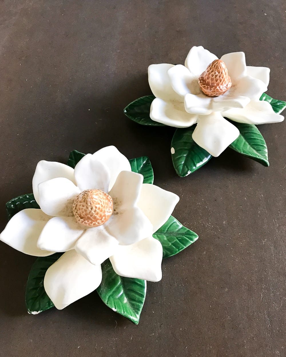 A quick and simple tutorial for how to make anything look like concrete with craft paint. #crafting #painting #thriftydecor