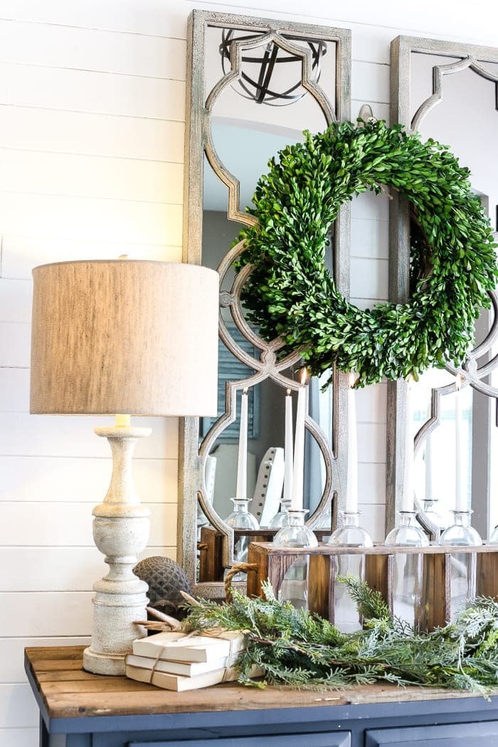 Winter Foyer Decorating Ideas
