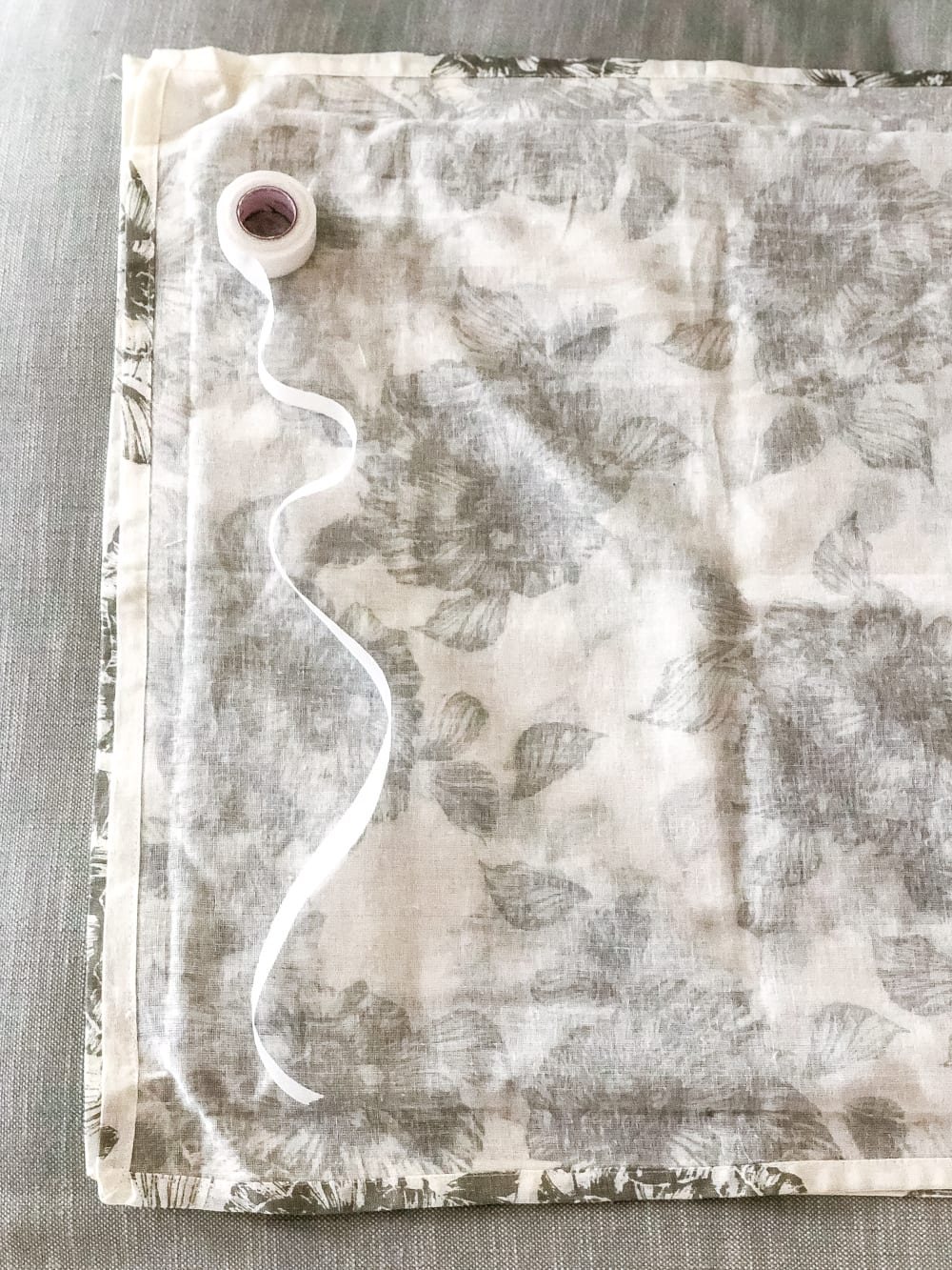 3 items you can repurpose into DIY no-sew throw pillows | how to turn cloth napkins into throw pillows