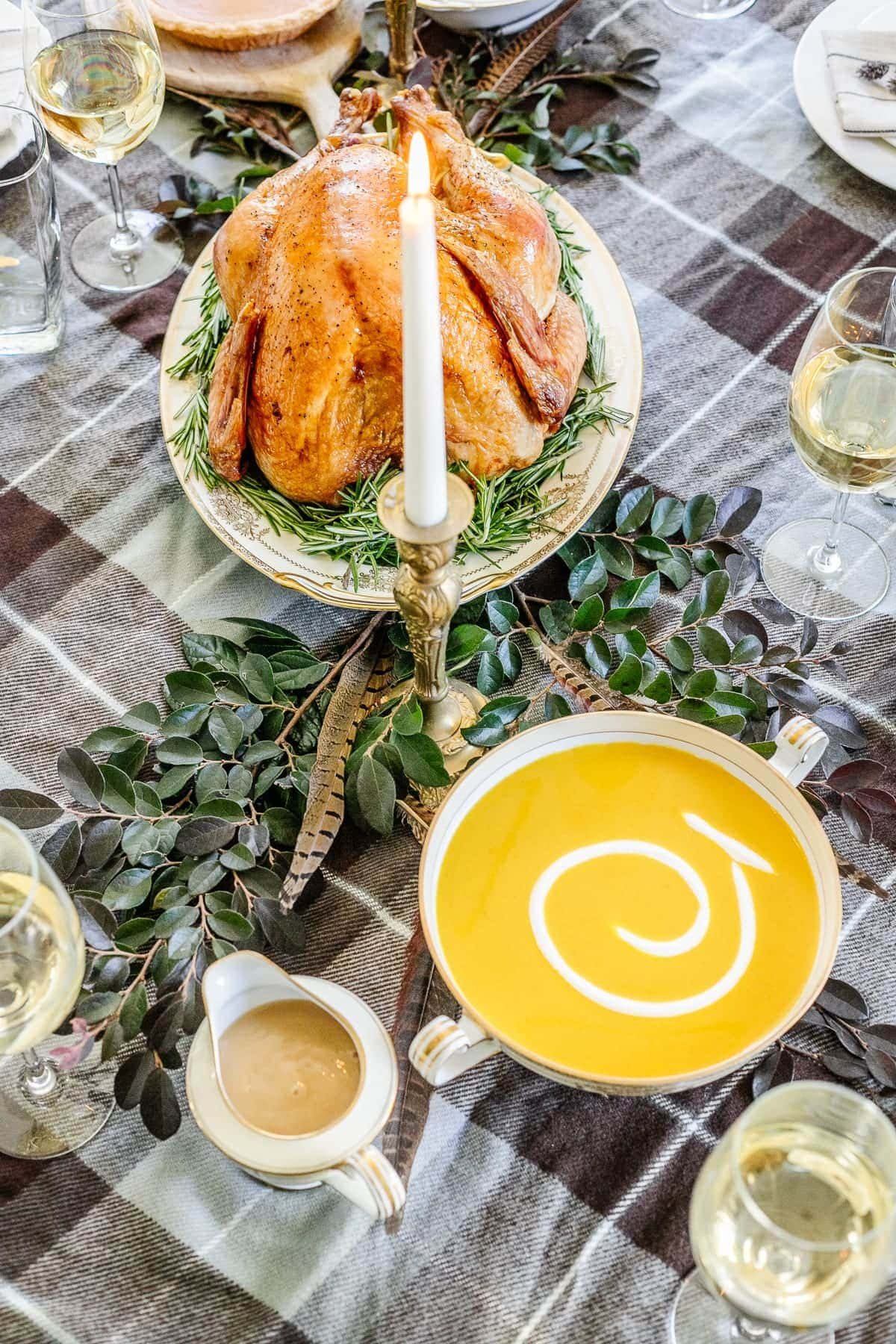 inexpensive Thanksgiving table decor ideas