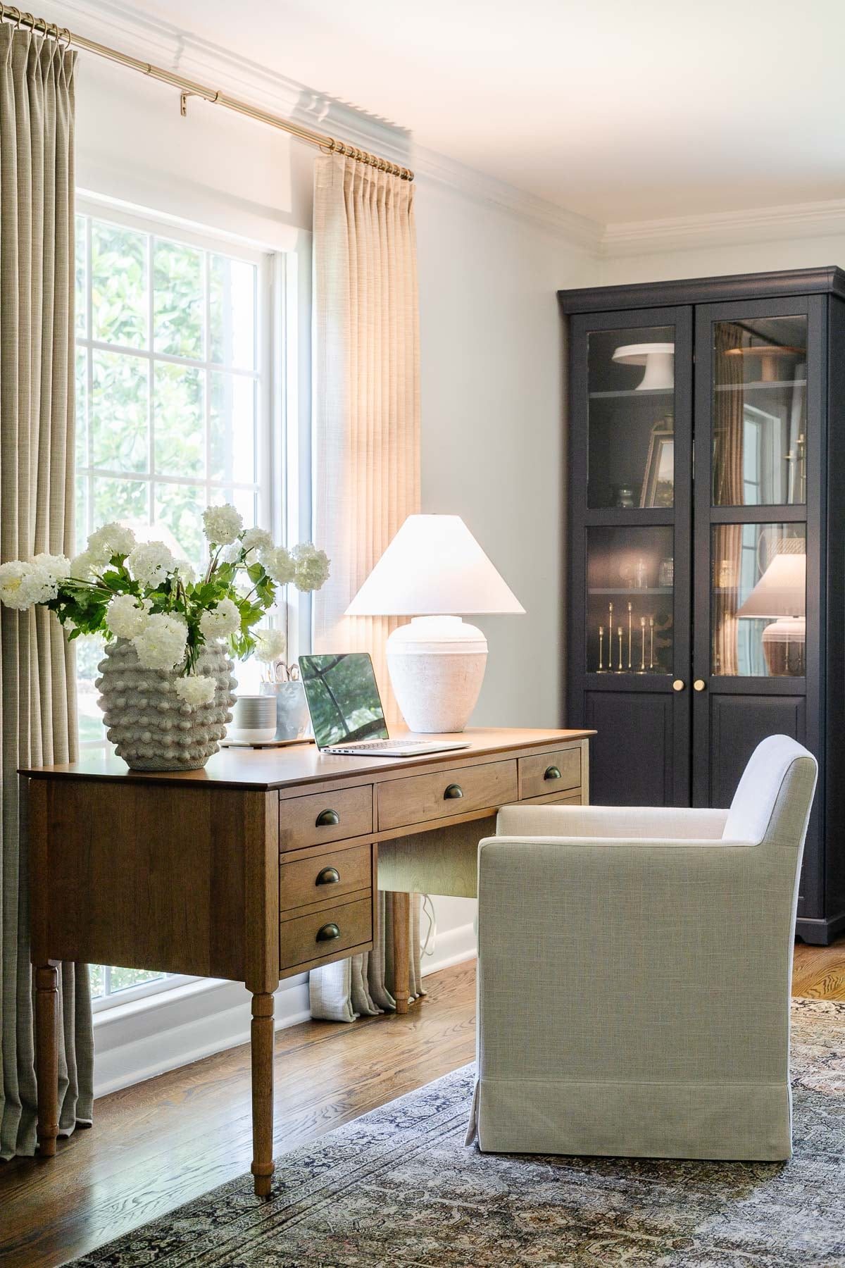 Home Office Layout Ideas to Improve Your Productivity