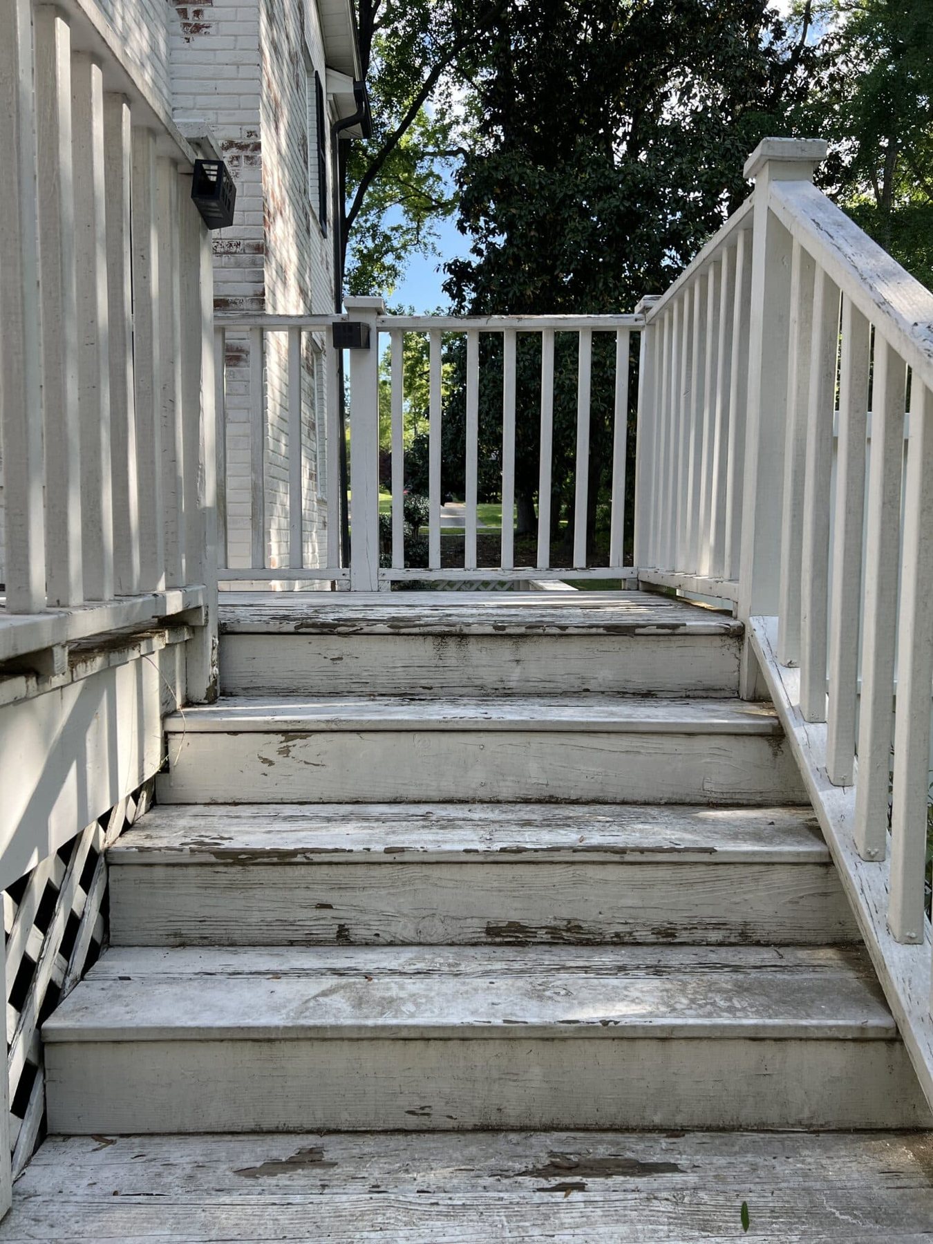 deck steps before with chipping paint