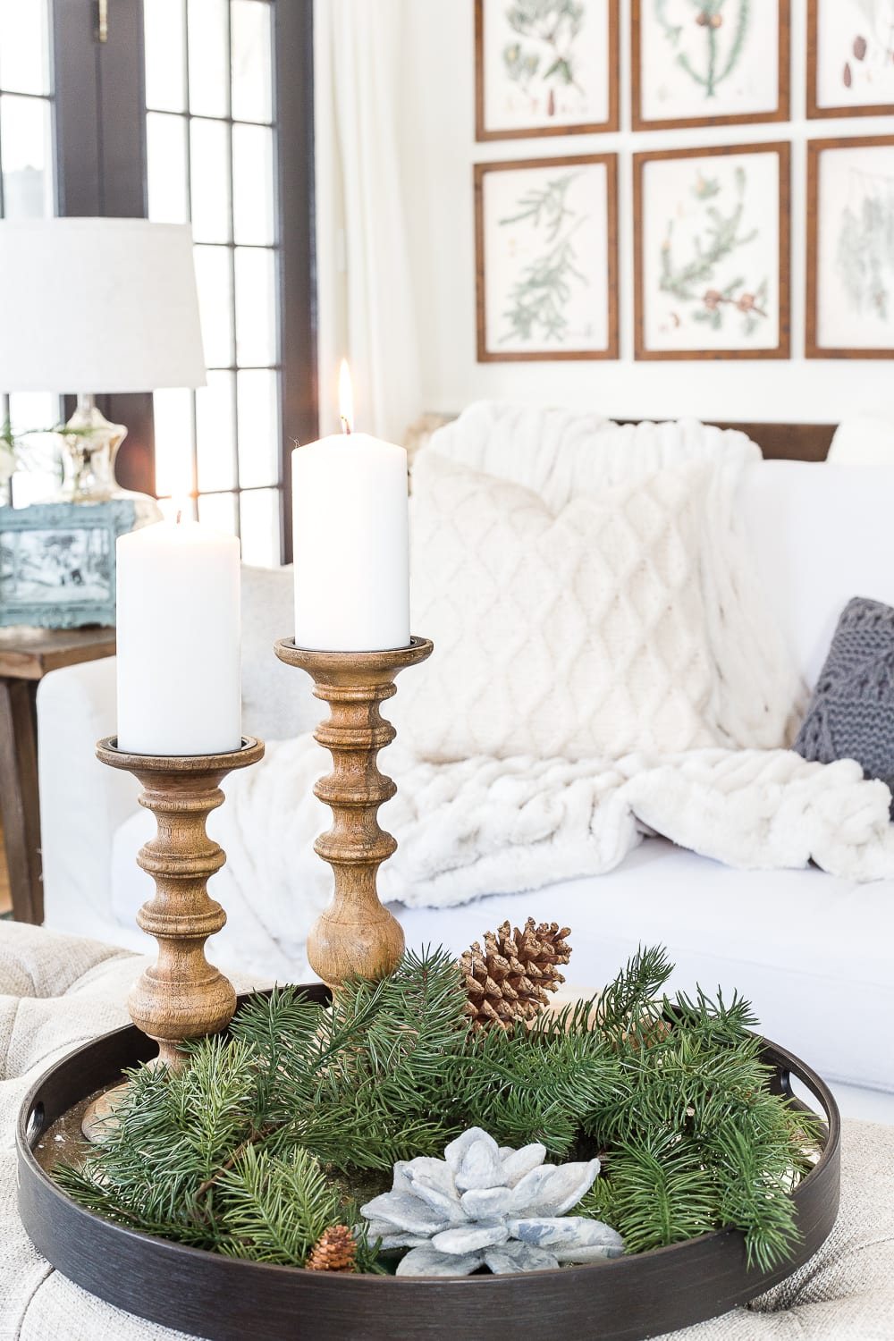 6 Ways to Make Your Home Feel Cozy After Christmas | unigumushane.com - 6 surefire ways to decorate your home feel cozy after Christmas during the cold winter months using proven methods from the Hygge lifestyle. #winterdecor #cozydecor #afterchristmas #hygge