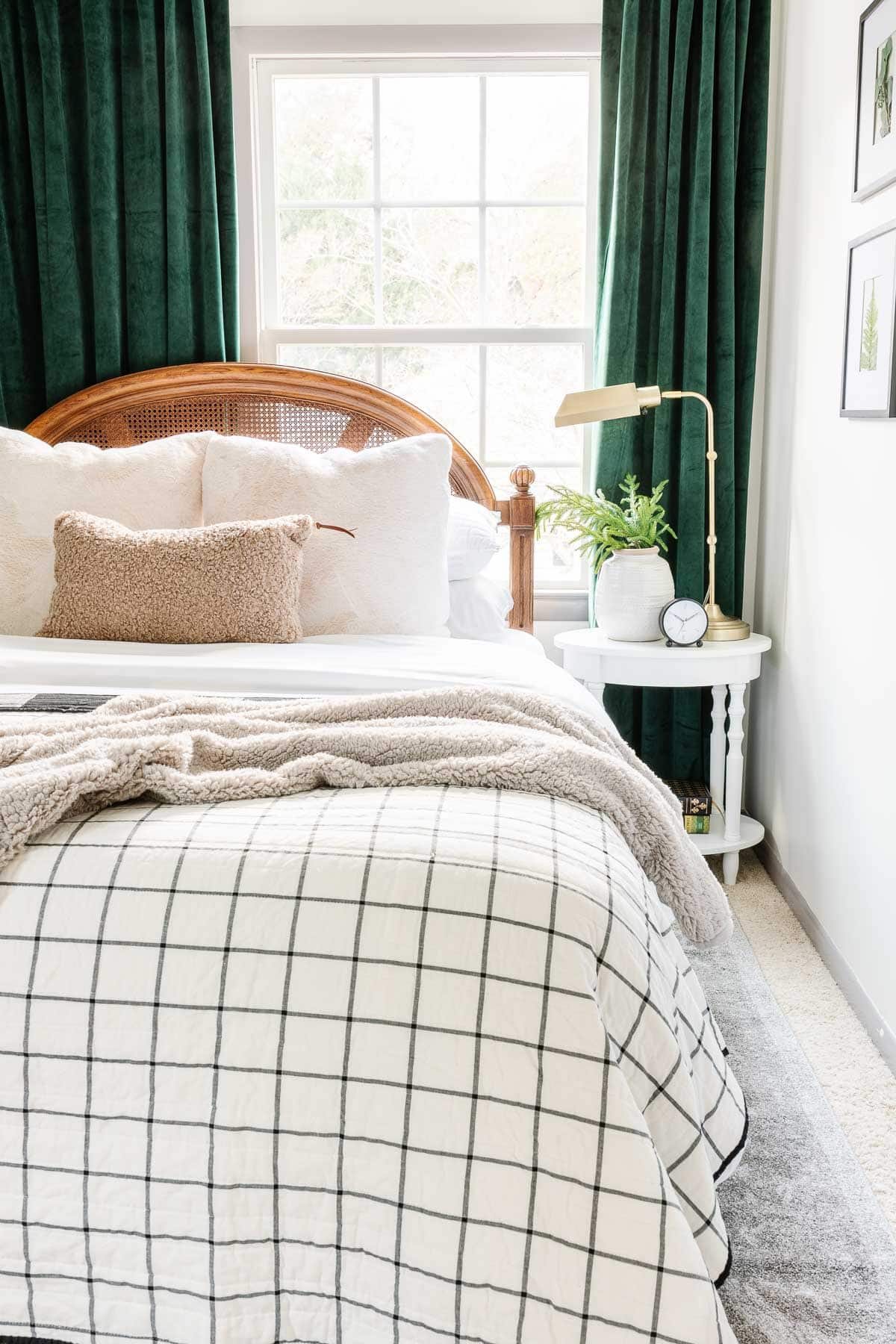 neutral Christmas bedding
