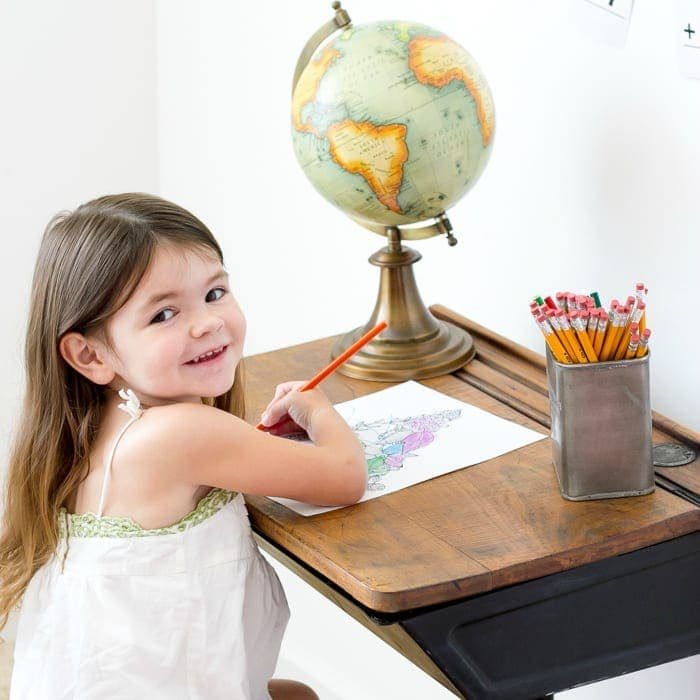 Back-To-School Style Guide, Antique Schoolhouse Desk Makeover & Simple DIY Homework Station | unigumushane.com