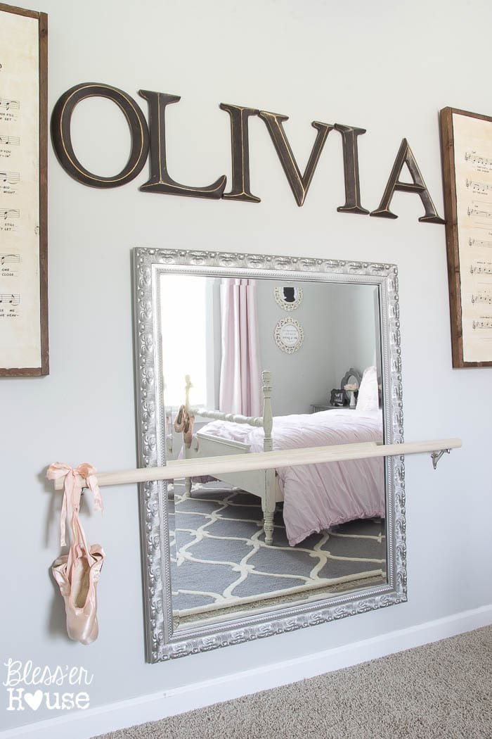 Ballerina Girl Bedroom Makeover Reveal | Unigumushane - Such a sweet space on a budget!