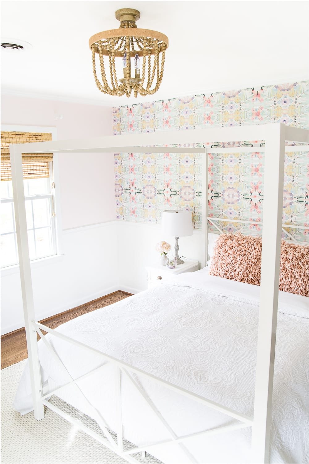 A thrifted table lamp gets a French Baroque designer inspired makeover using Annie Sloan Chalk Paint in Paris Grey, Pure White, clear wax, and dark wax. #thriftdecor #thrifted #thrifting #thriftmakeover #lamp #bedroom #girlbedroom #littlegirlbedroom #frenchdecor #femininedecor #designerknockoff #designerdecor