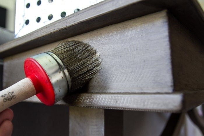 How to Create a Weathered Wood Look With Paint | unigumushane.com - Quick and easy way to get a Restoration Hardware inspired look!