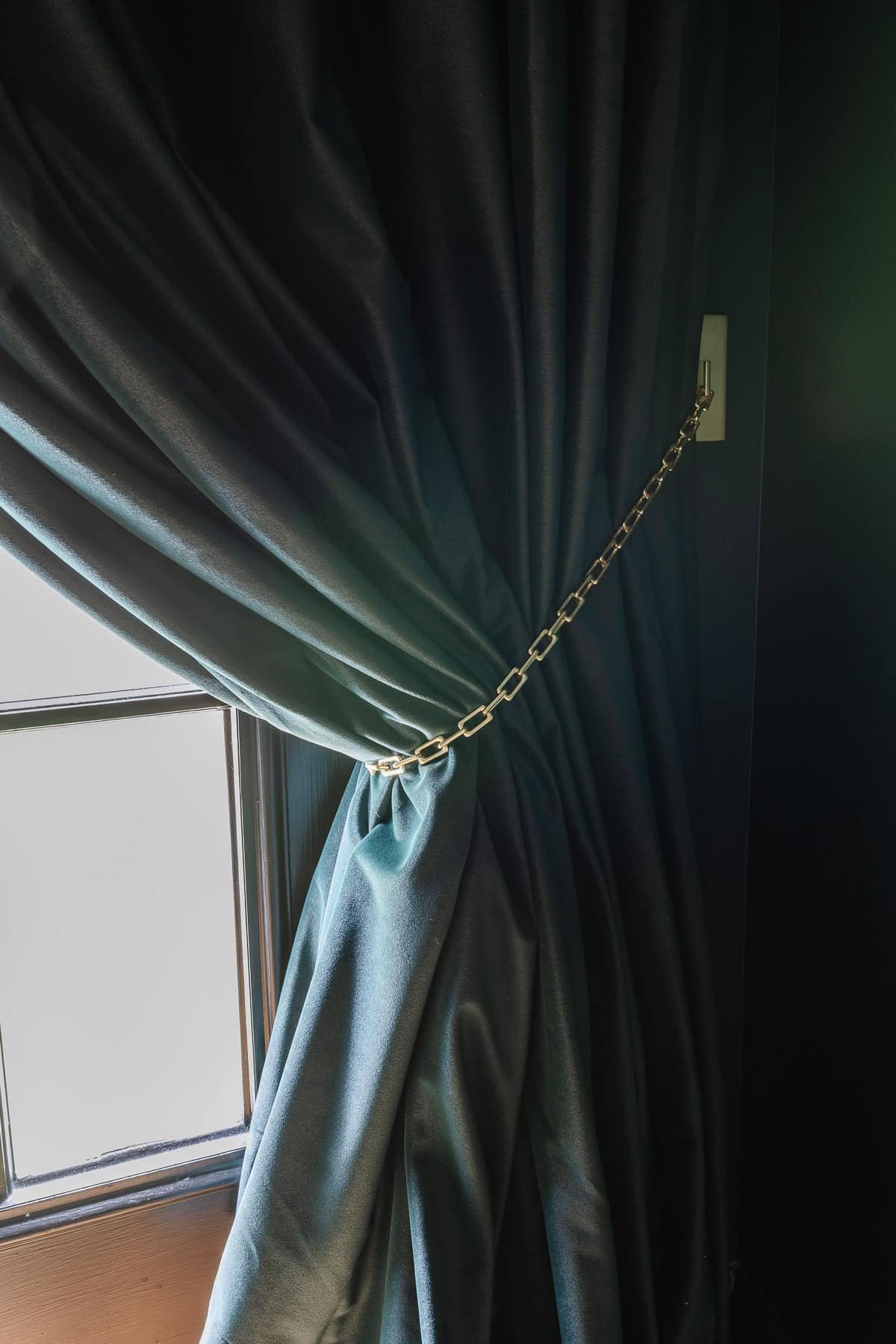 gold chain curtain tieback