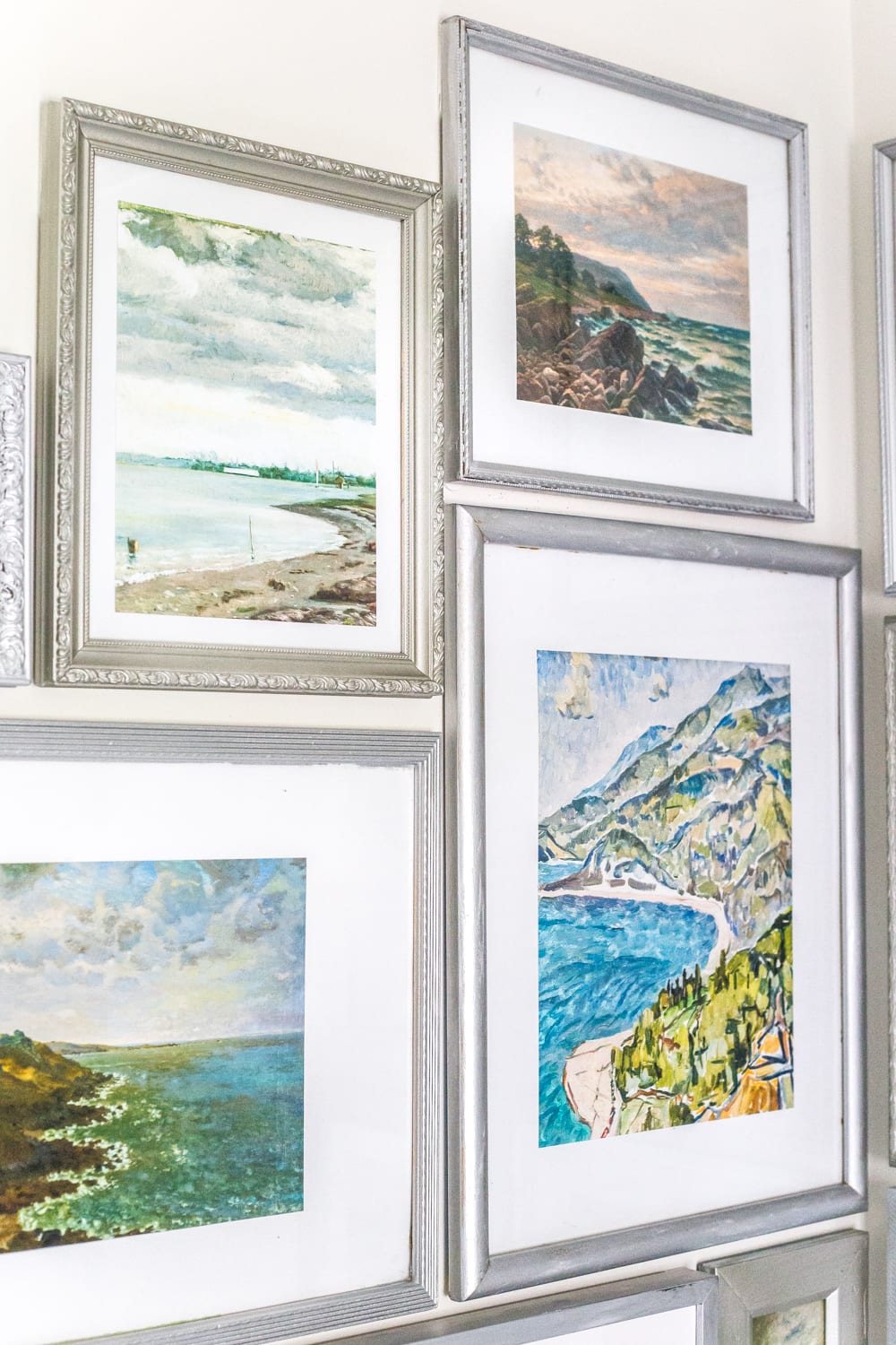 Budget Master Bathroom Refresh Reveal | corner gallery wall with thrifted frames and free coastal art printables