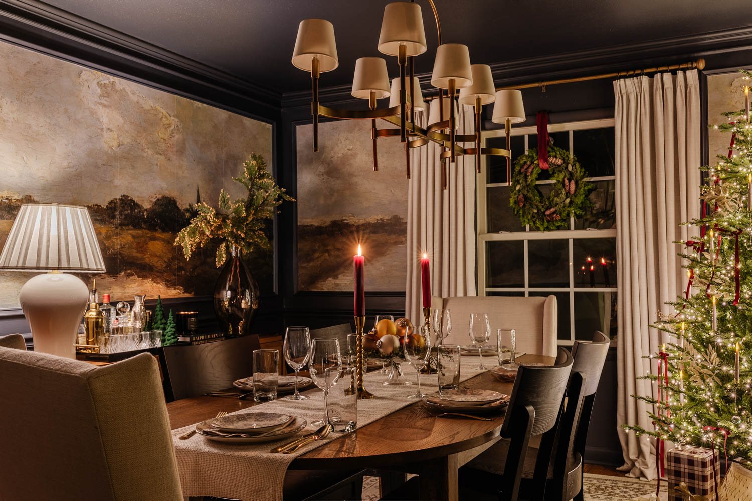 candlelight Christmas dining room table with centerpiece