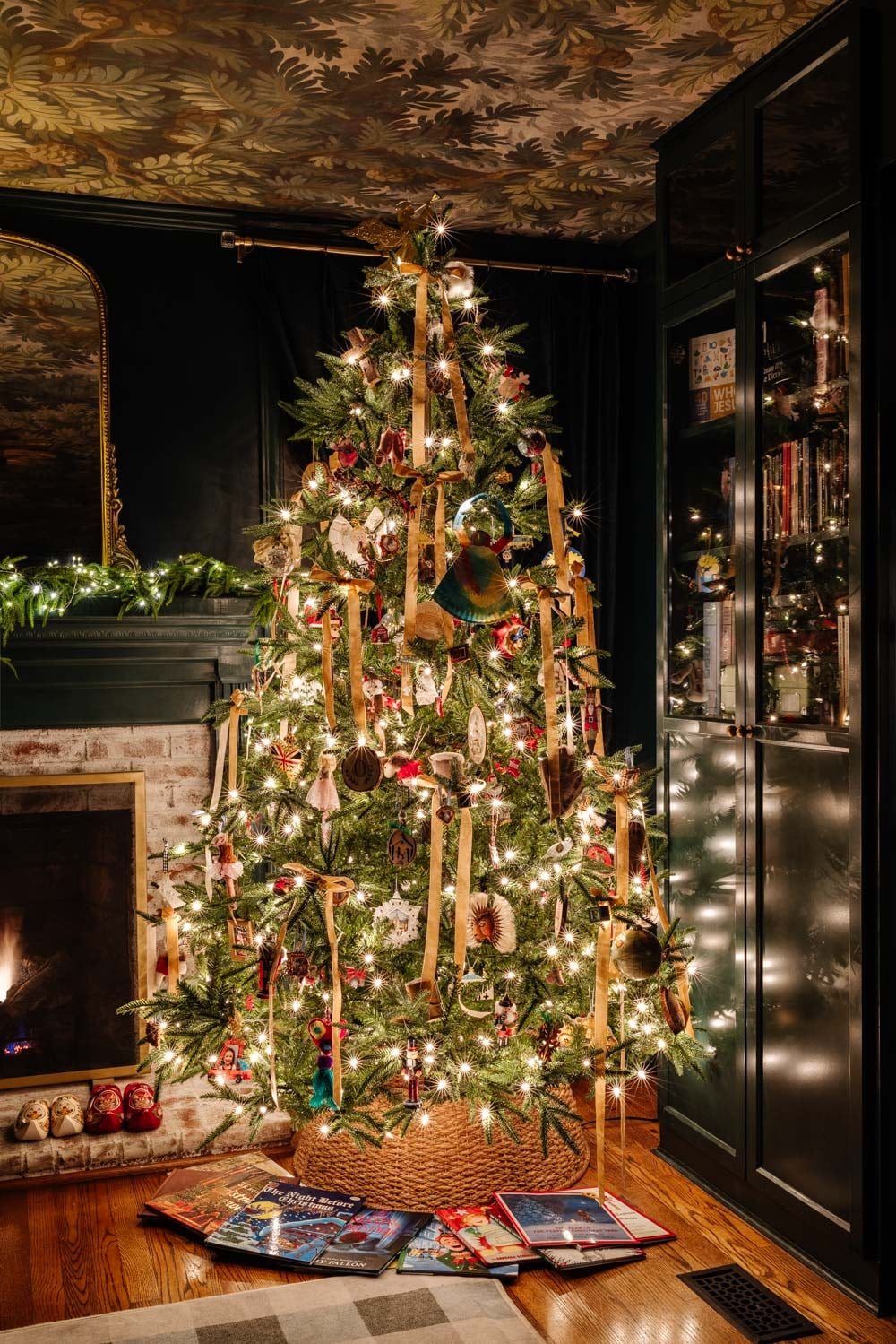 modern traditional candlelight christmas home tour