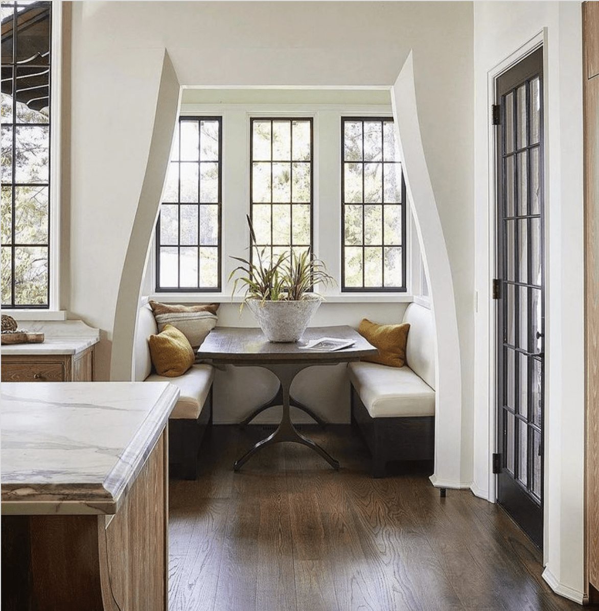 Use Walls to Define a Breakfast Nook Space