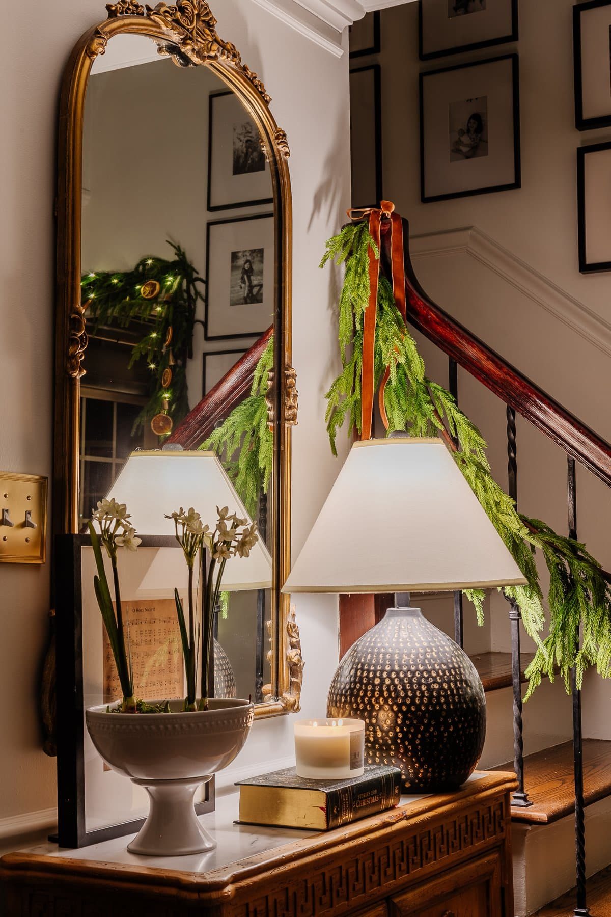 Christmas candlelight in foyer