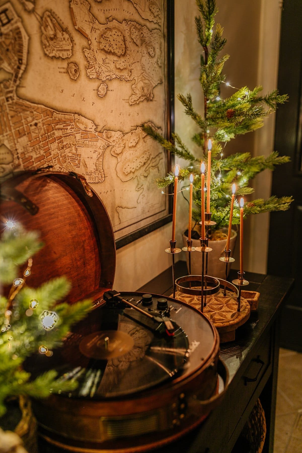 candlelight Christmas decor with record player
