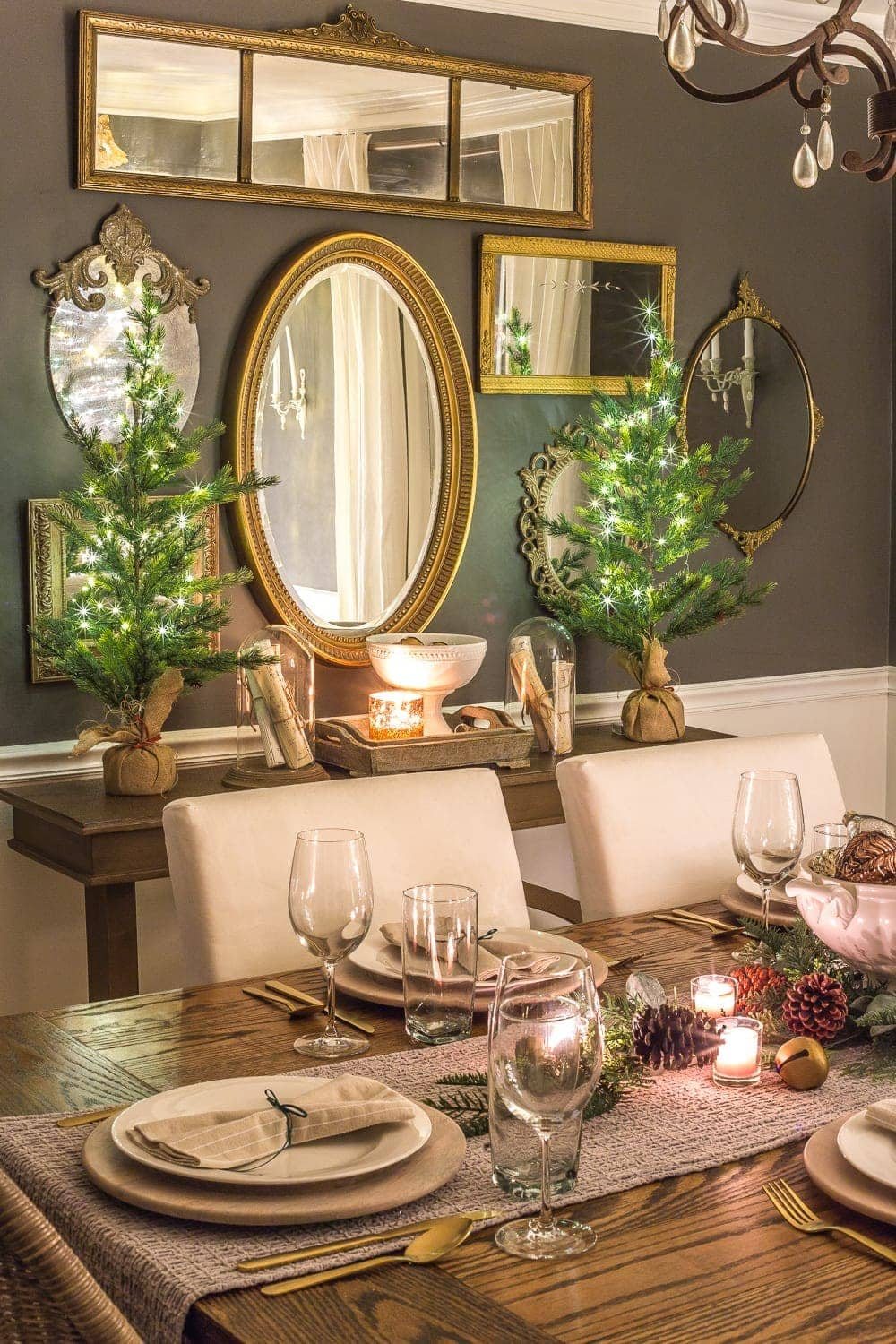 Christmas Candlelight Night Tour | Dining Room Mirror Gallery Wall