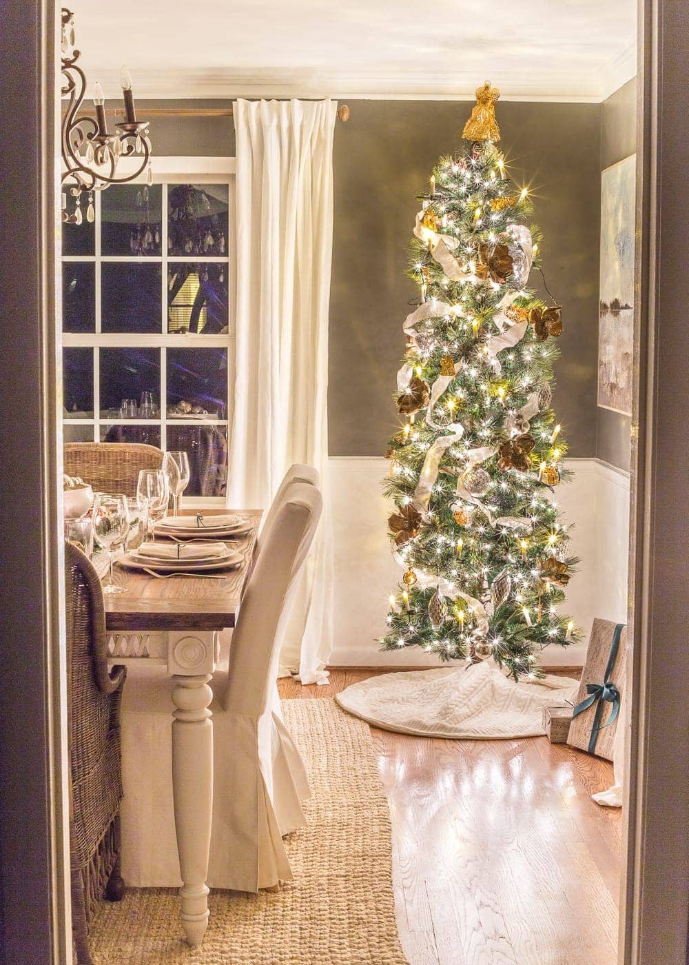 Christmas Candlelight Night Tour | Dining Room