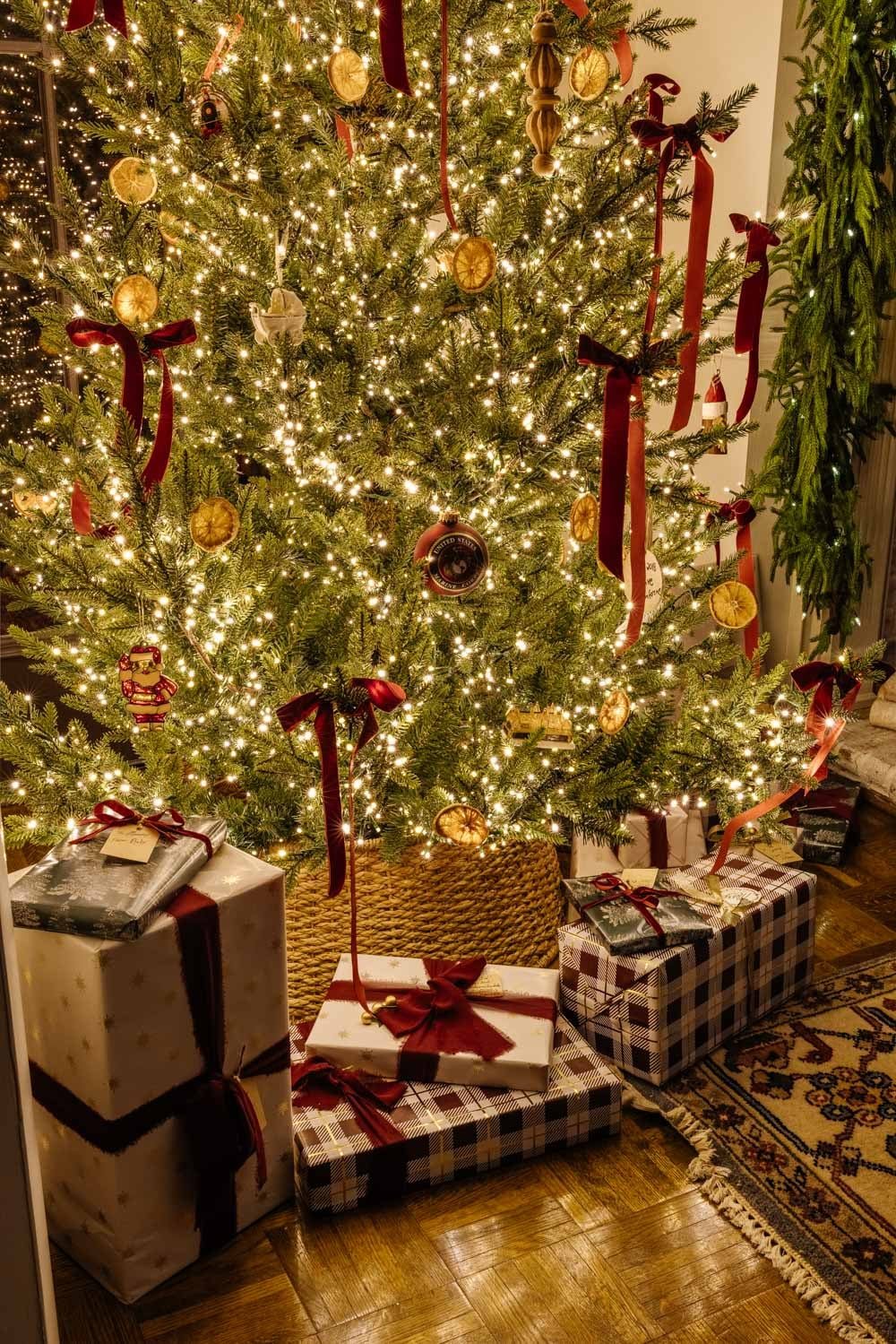 2025 Christmas Gift Guide for Everyone
