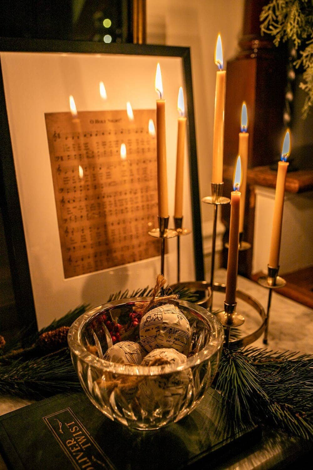 Christmas candlelight decor