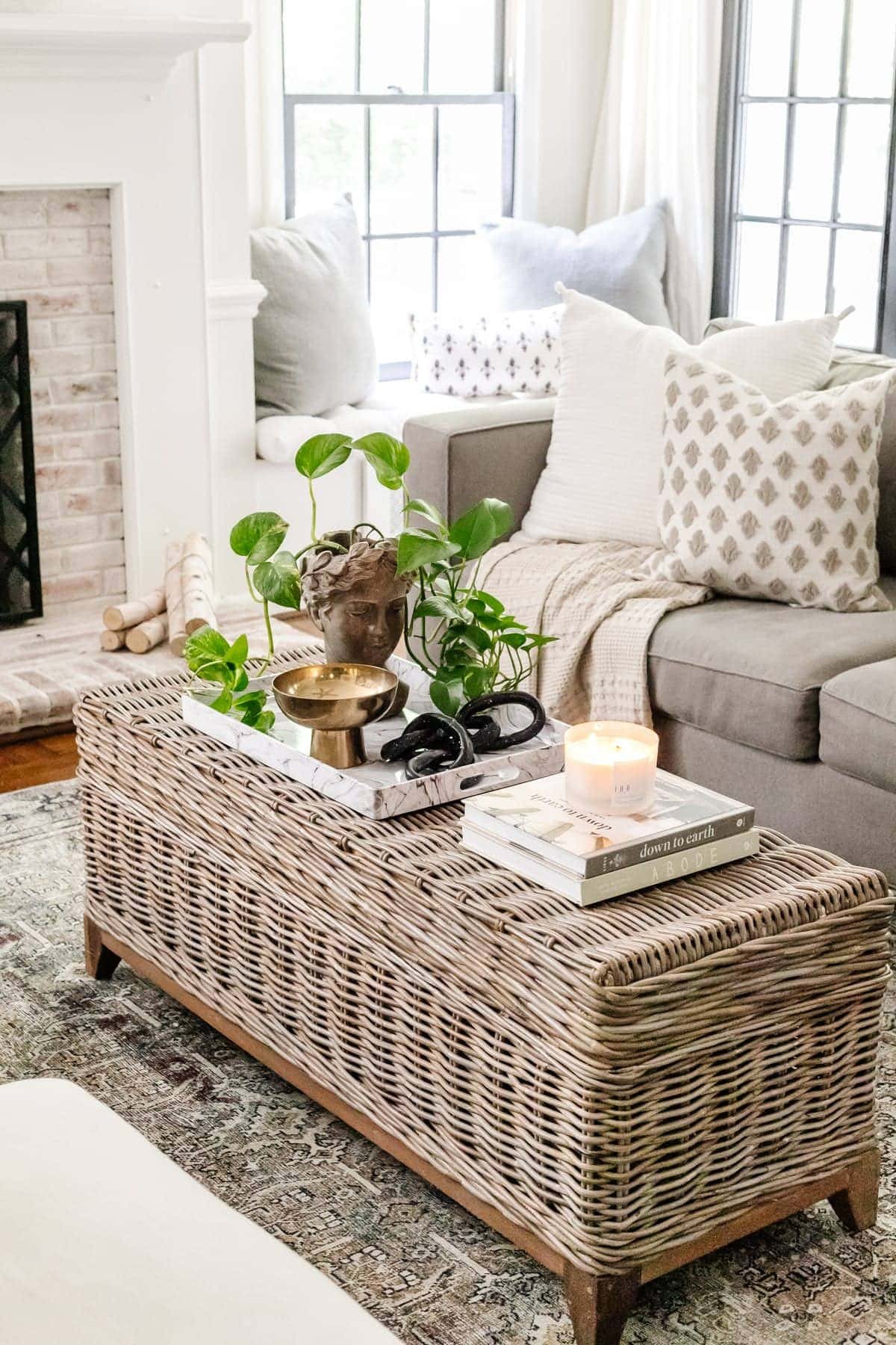Easy Coffee Table Decor Ideas and How to Style Them