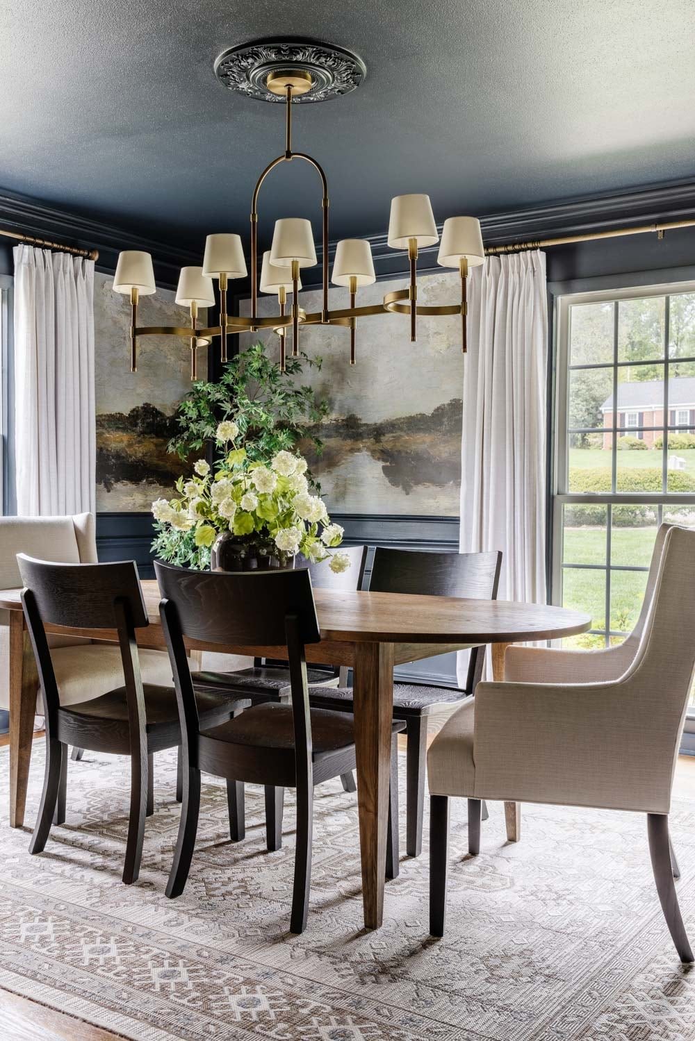 color drenched dining room in navy blue