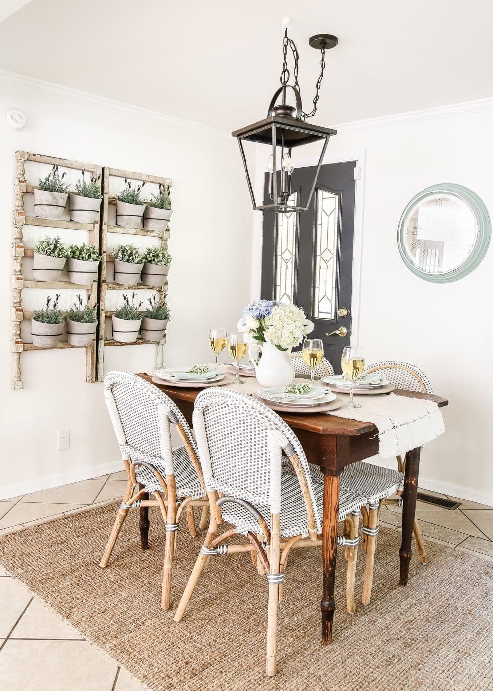 breakfast nook before