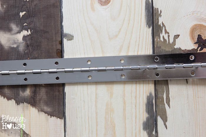 DIY Antique Door Knob Towel Rack | Unigumushane