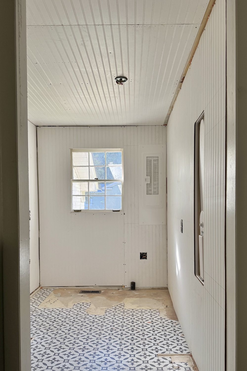 diy beadboard walls