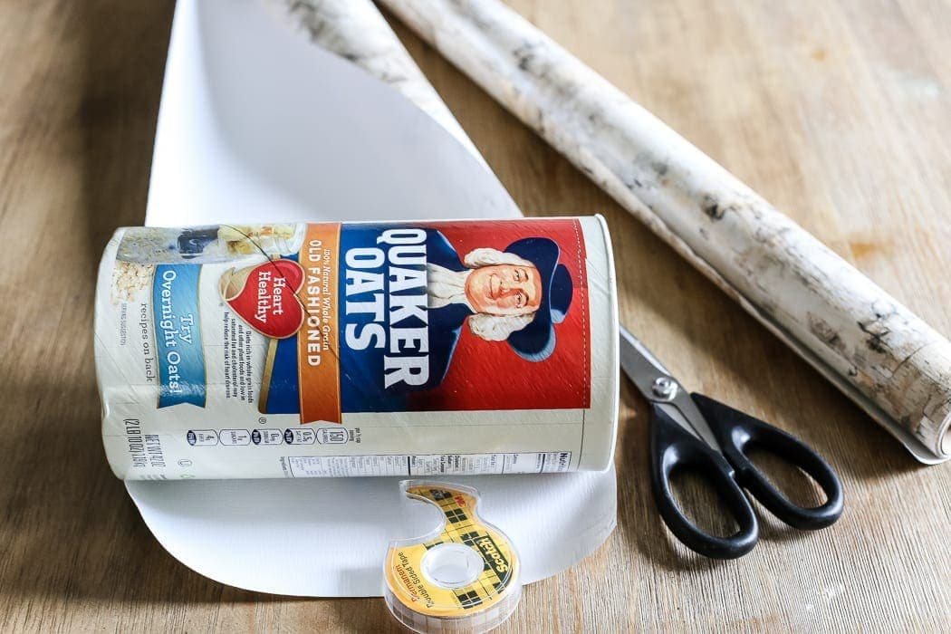 DIY Birch Bark Vase from an Oatmeal Can | unigumushane.com - A quick tutorial for how to make a DIY birch bark vase for cheap using items from your pantry to create a cozy style for displaying faux florals.