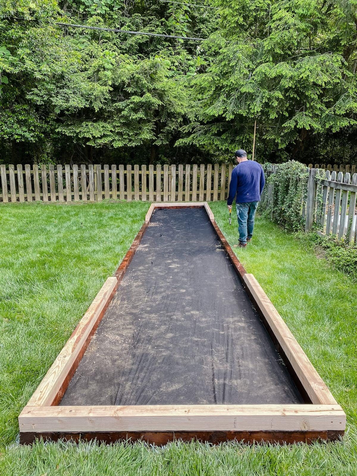 bocce ball frame with weed fabric base