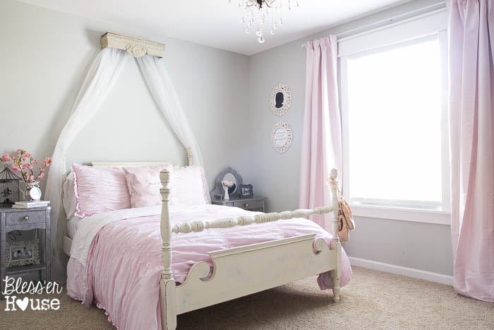 DIY Canopy from a Repurposed Shelf | Unigumushane - This version is over $400 less than the RH Baby and Child version and looks nearly identical!