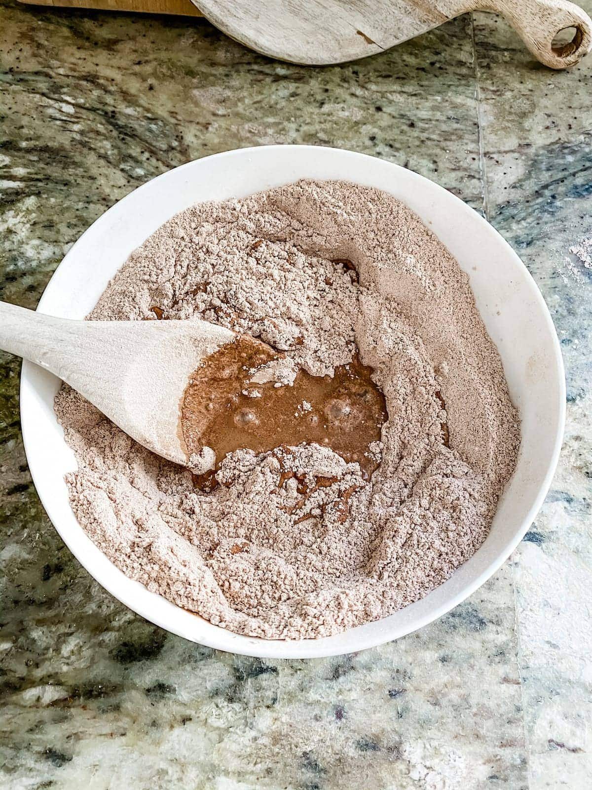 DIY Cinnamon Salt Dough Ornaments | A step-by-step tutorial to make cinnamon salt dough ornaments that look just like gingerbread cookies, smell amazing, and last for years.