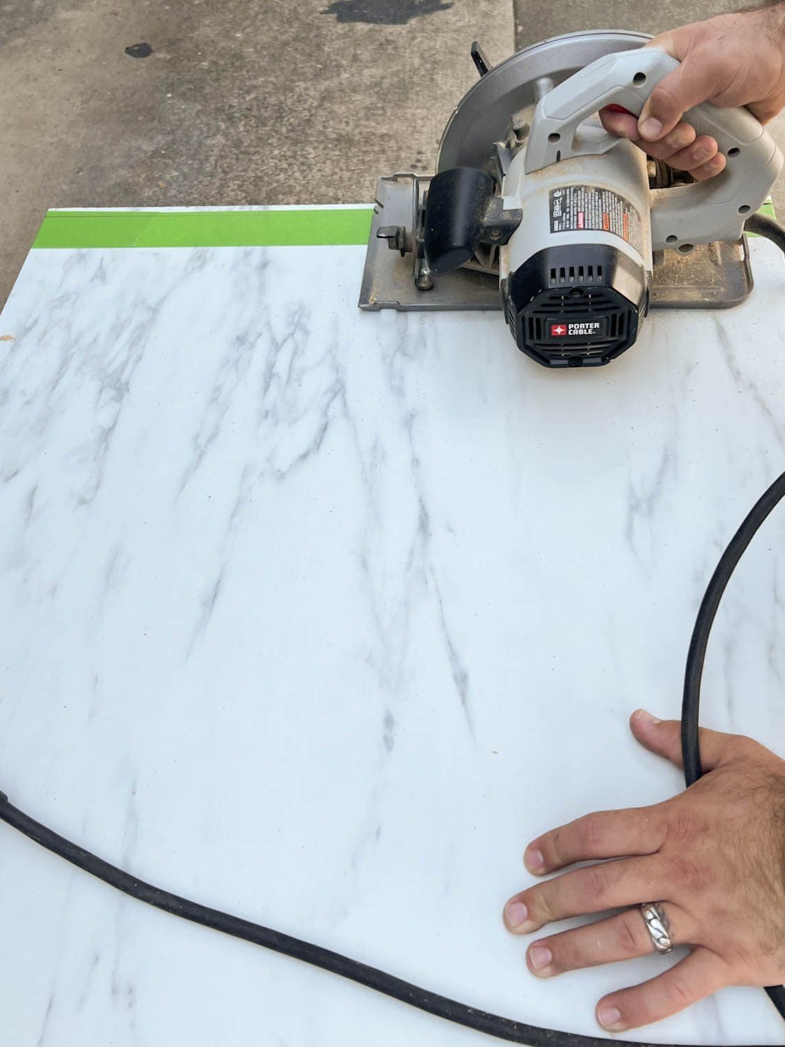 cutting laminate faux marble countertop with a circular saw