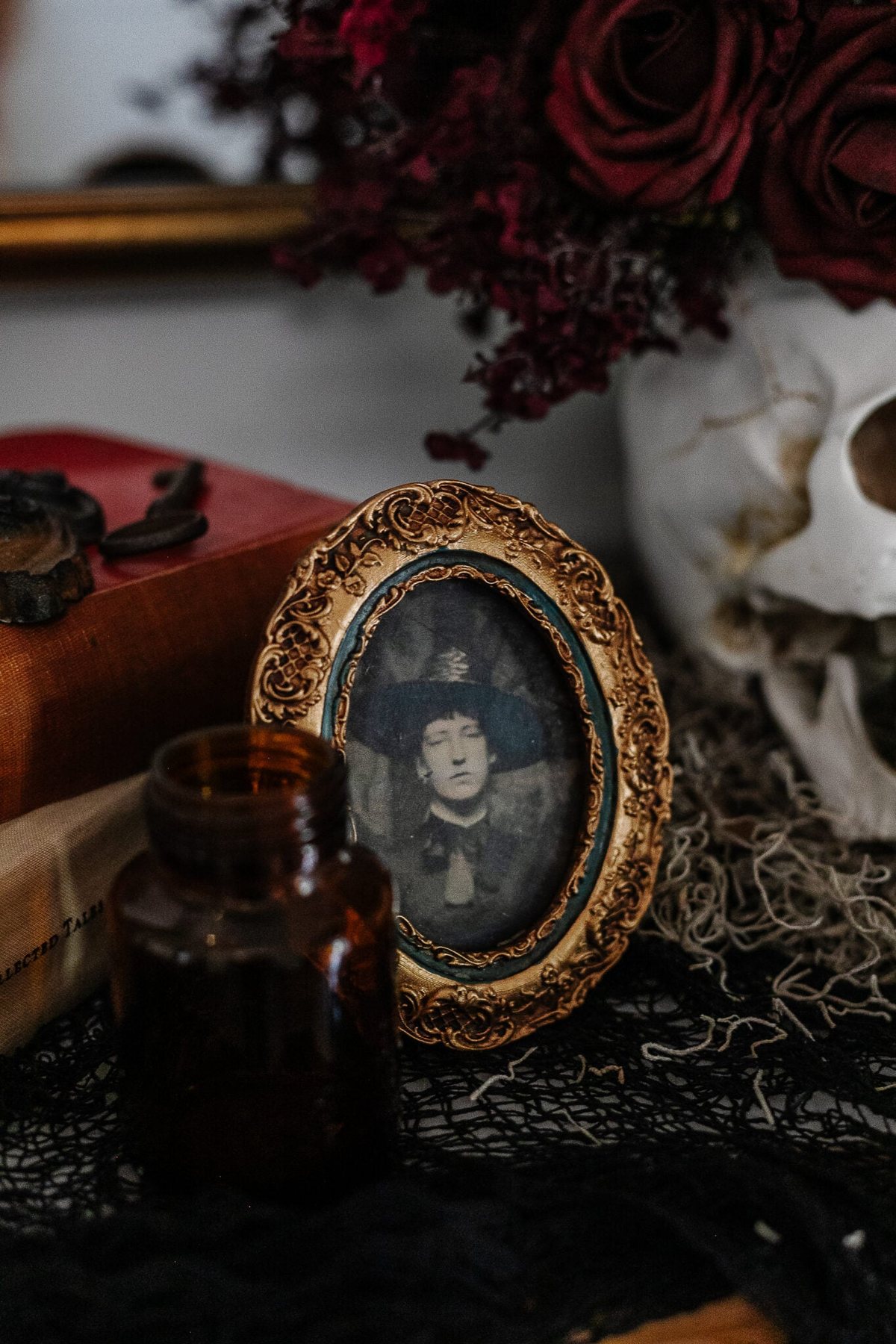 vintage picture frame with creepy Halloween portrait