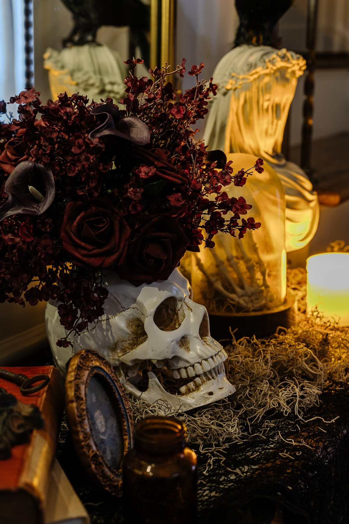 DIY skull vase using floral block and fake flowers