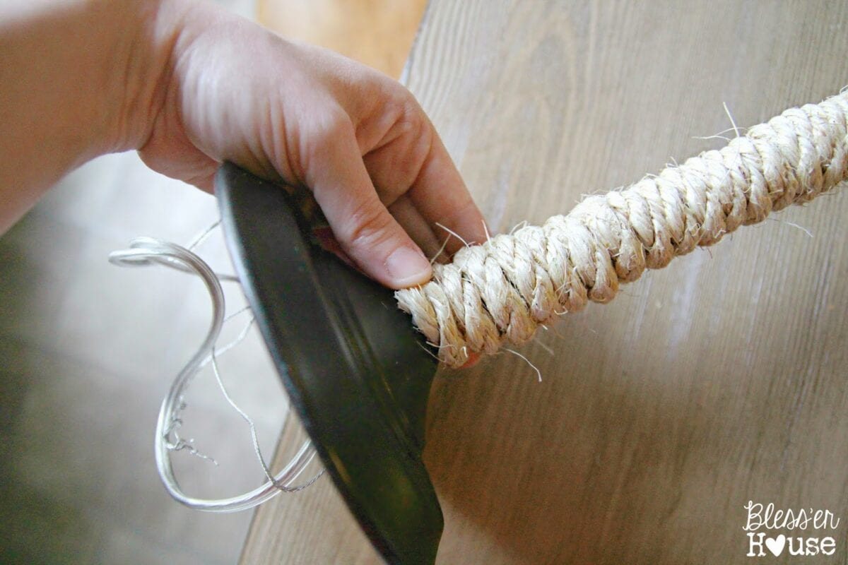 DIY Industrial Pendant Light: Unigumushane