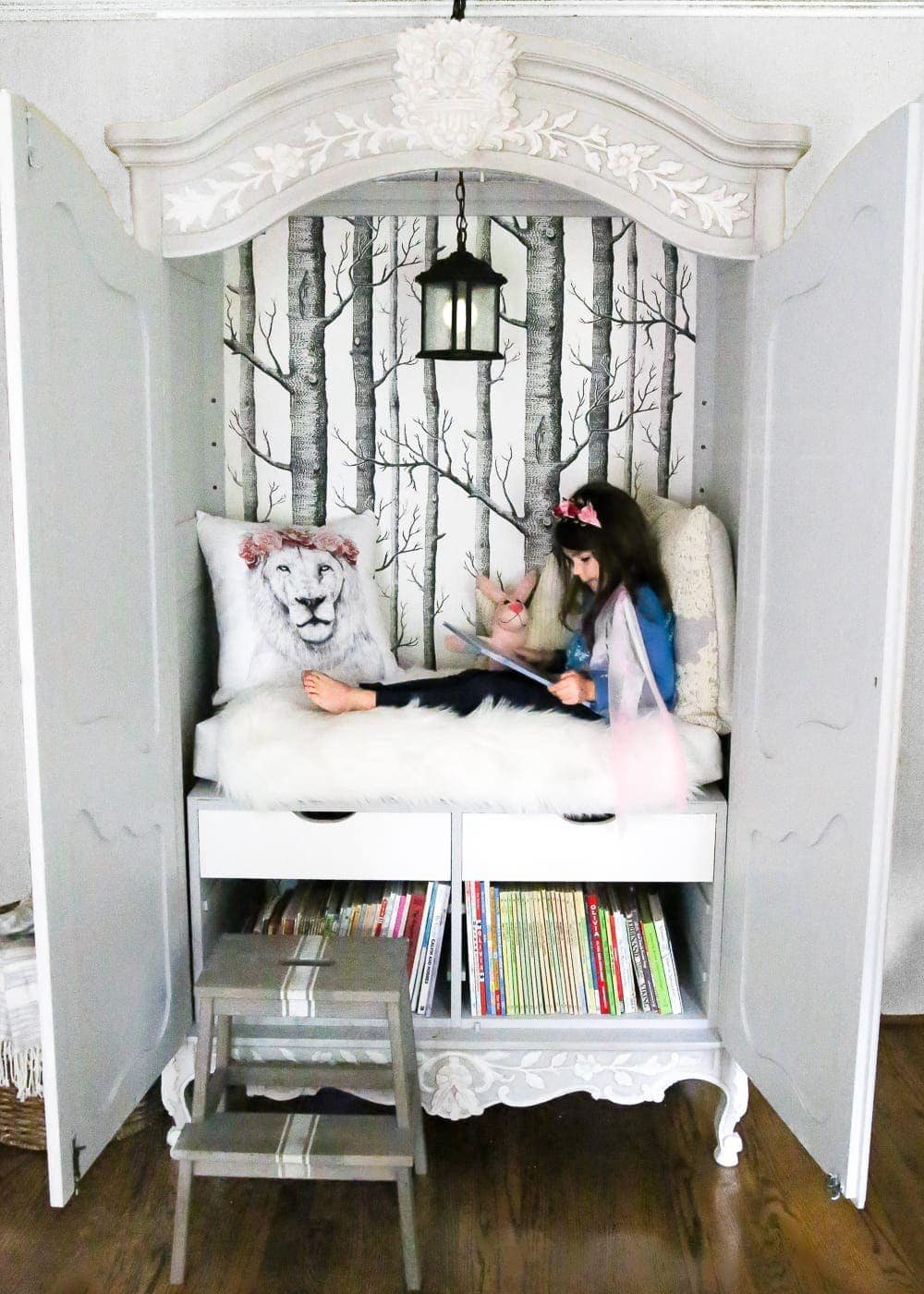 DIY Narnia Wardrobe Reading Nook | unigumushane.com - A plain, thrifted armoire gets a sweet, fairytale-like makeover as a reading nook based on the story of The Lion, the Witch, and the Wardrobe.