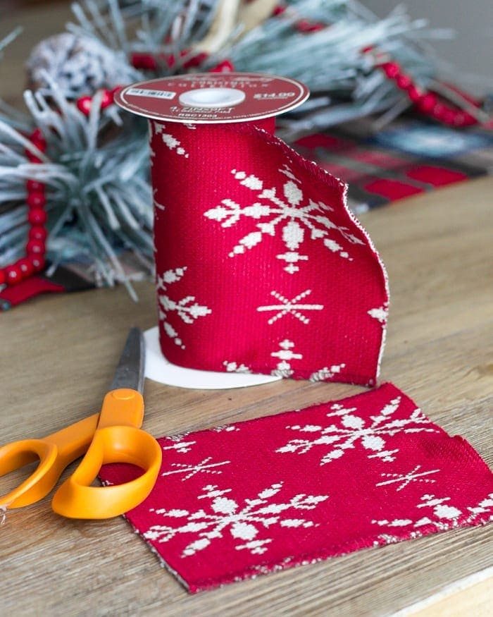 DIY Nordic Sweater Mini Christmas Trees | unigumushane.com - How to make Nordic sweater mini Christmas trees using just florist foam, ribbon, and hot glue for cute decor accents on tabletops and mantels.
