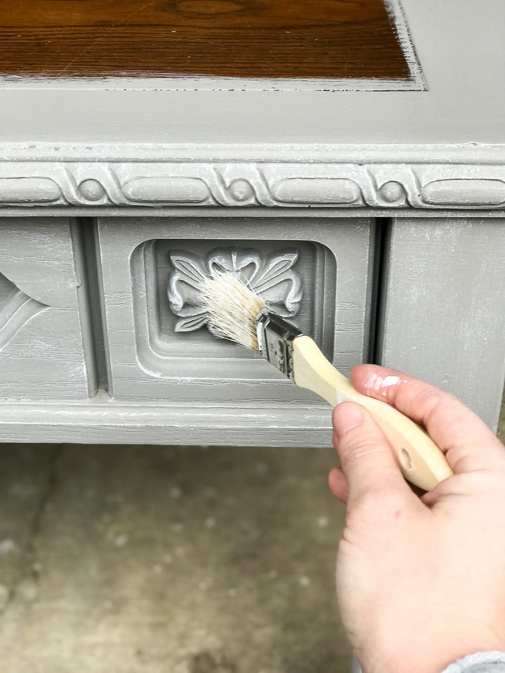 DIY Ottoman Bench from a Repurposed Thrift Store Coffee Table | unigumushane.com - How to repurpose an old coffee table into a designer-inspired ottoman bench with tips for getting a faux weathered wood look and how to tuft upholstery #furnituremakeover #ottoman #coffeetable