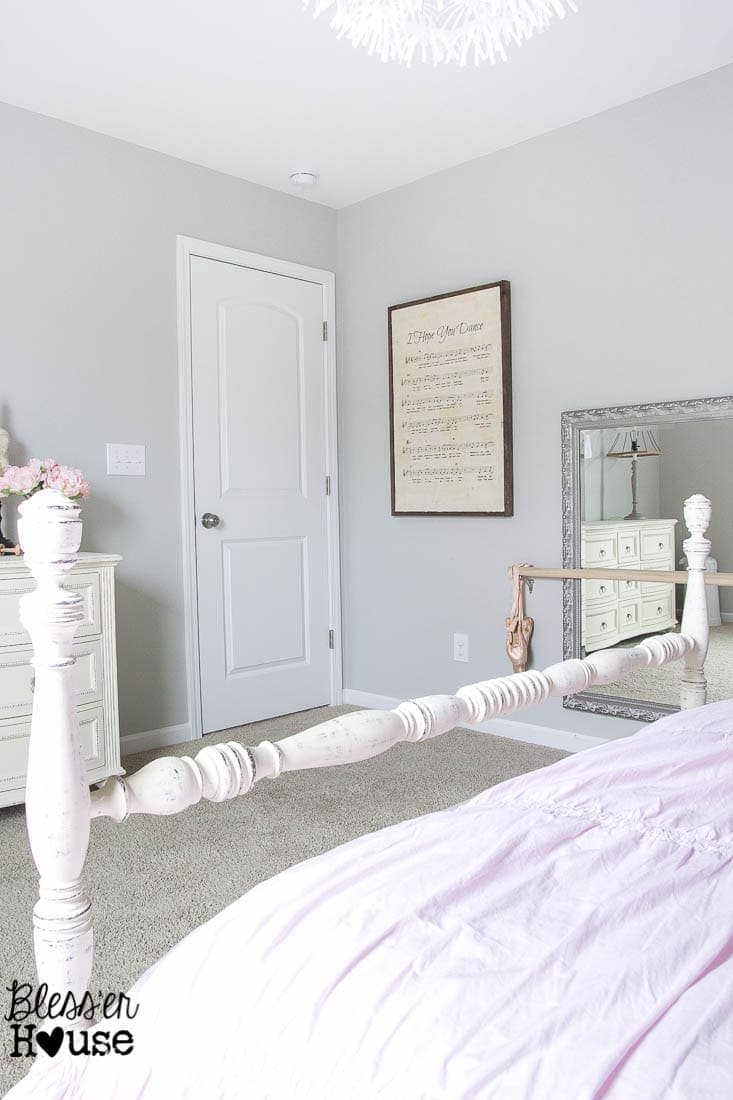 DIY Oversized Sheet Music Wooden Sign - RH Baby and Child KnockOff | Unigumushane