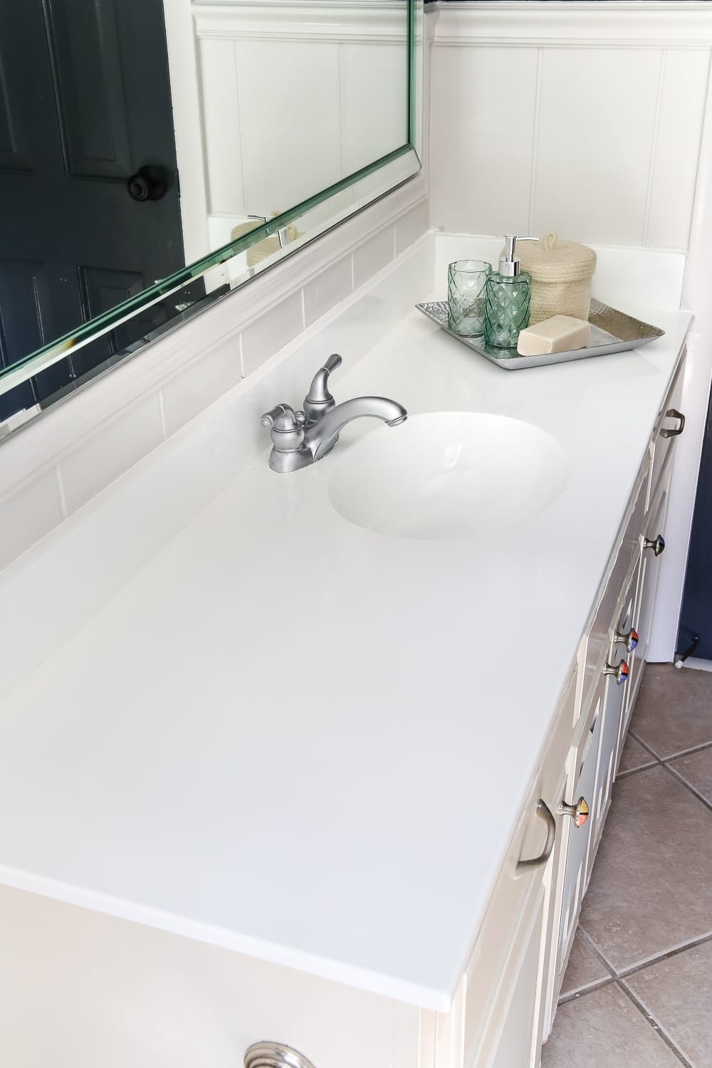 painting an old countertop white with tub and tile refinishing kit