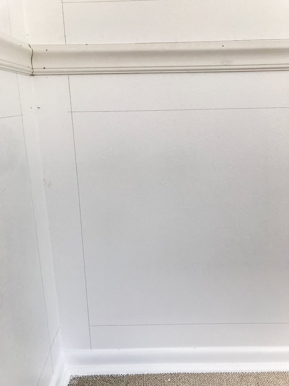 diy picture frame molding - mark using a spacer to make measuring faster and take out the guess work