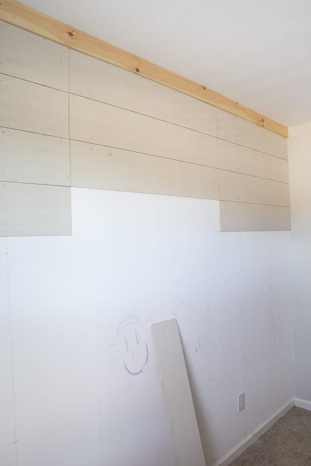 DIY Planked Board and Batten Accent Wall Part 1 | unigumushane.com