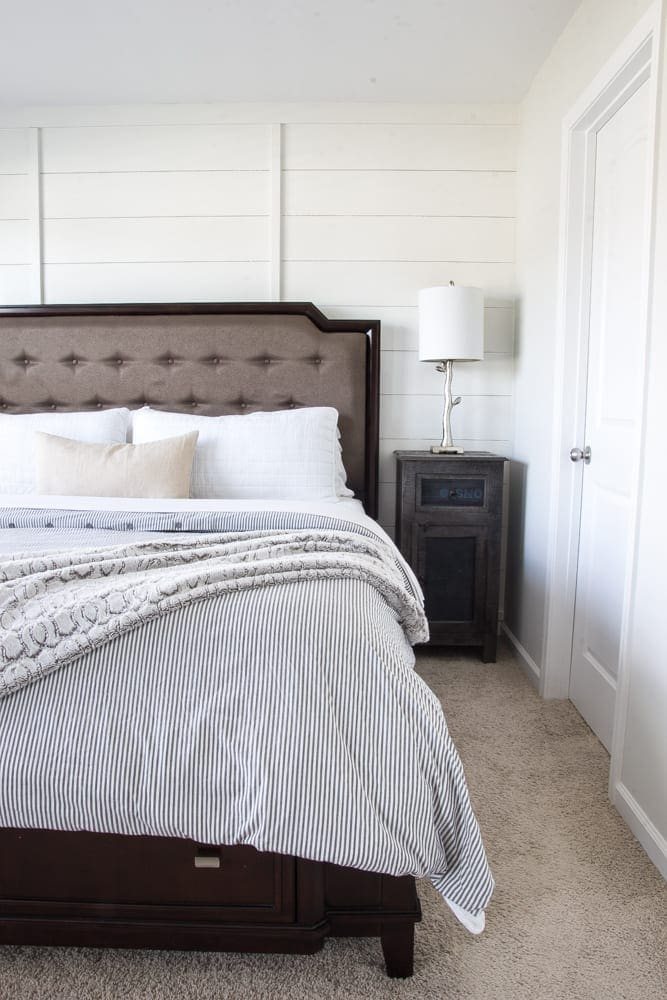 DIY Planked Board and Batten Focal Wall Reveal | unigumushane.com