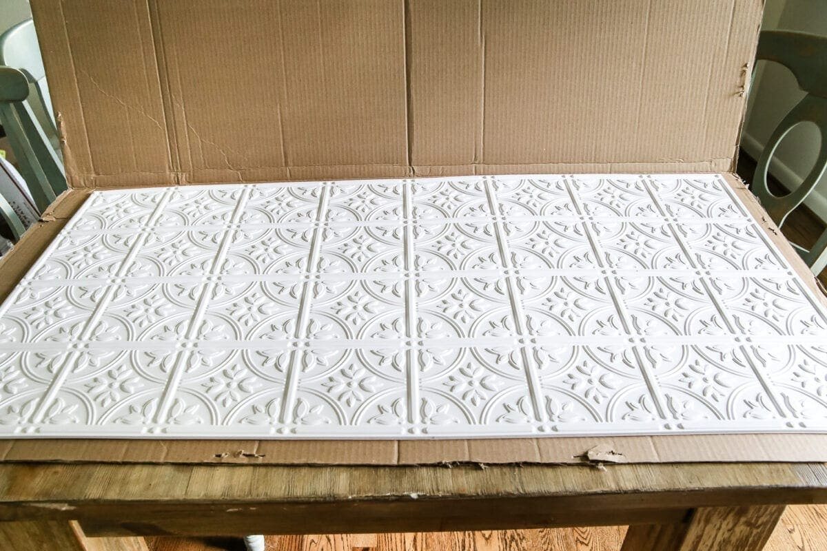 DIY Pressed Tin Kitchen Backsplash | unigumushane.com - How to makeover a kitchen backsplash with a pressed tin farmhouse style inexpensively and in 6 hours, no power tools required.