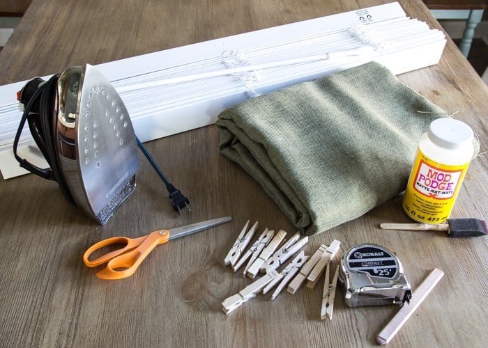 DIY Burlap Roman Shades from Blinds | unigumushane.com - A beautiful way to make pricey looking window shades for cheap!