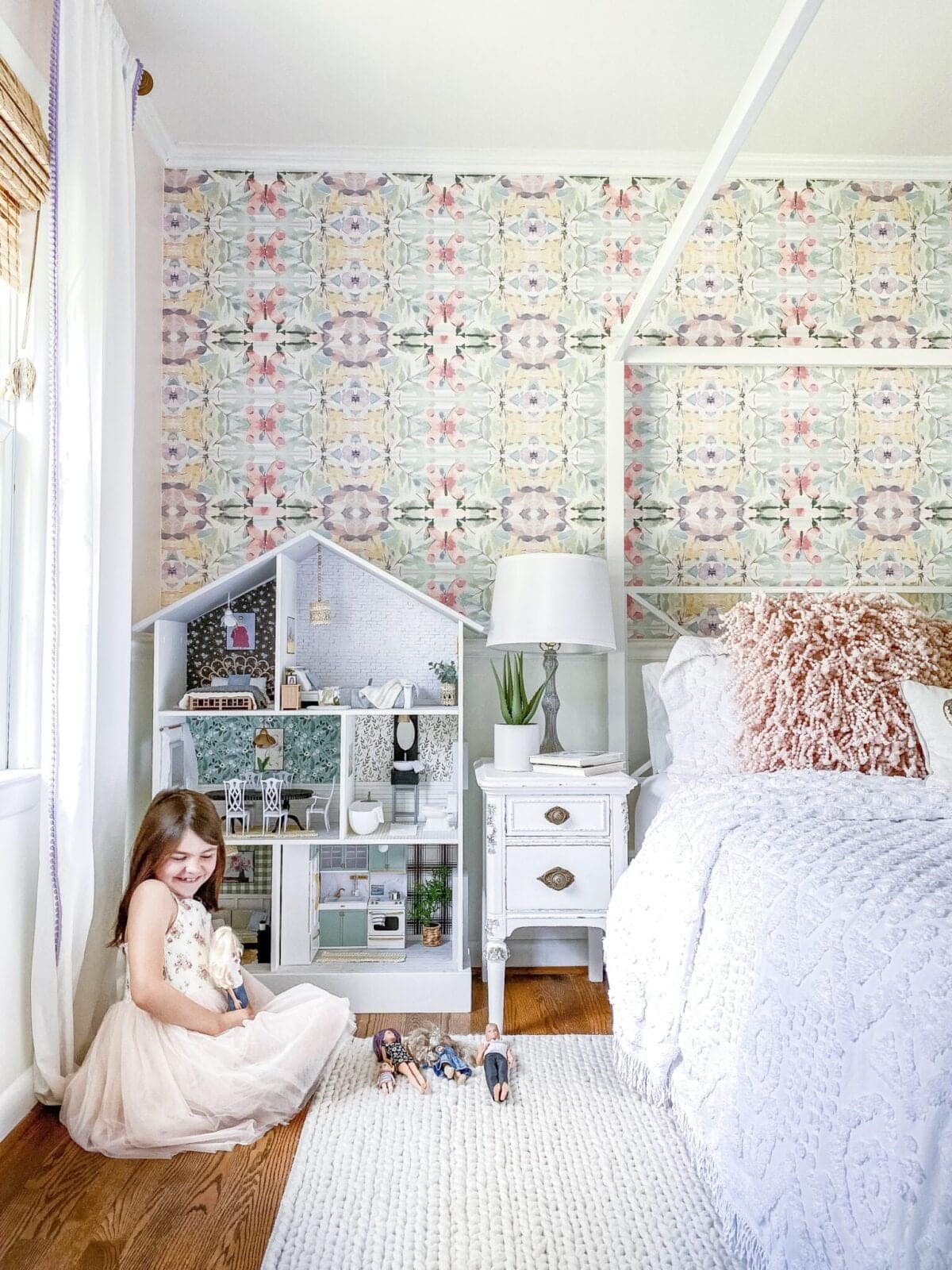 DIY Dollhouse Thrifted Makeover